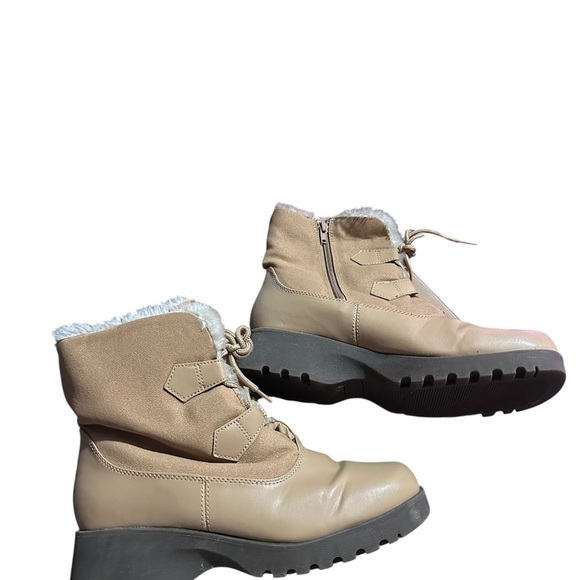 Women's Tan Fur Lined Winter Boots - Picture 2 of 6